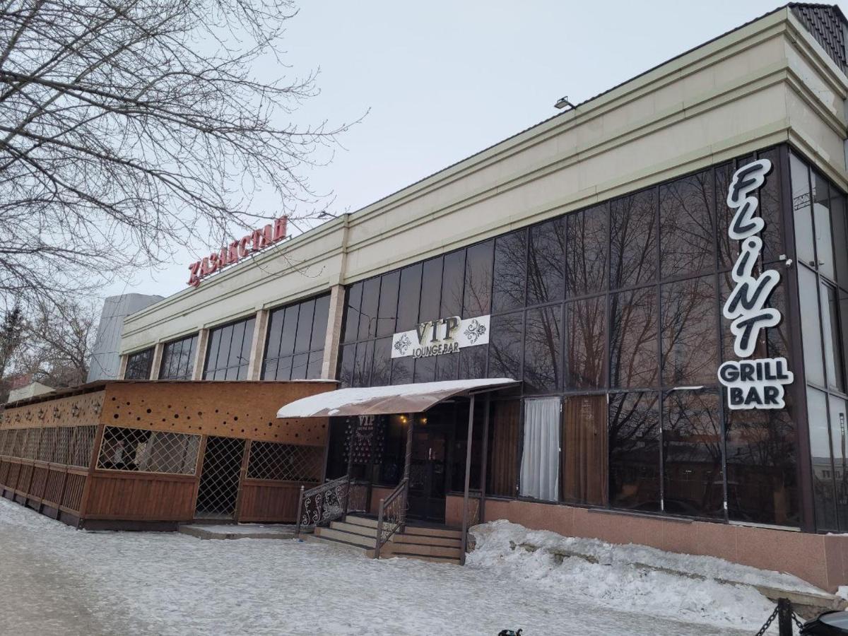 1 Комнатные Апартаменты На Ауэзова 236 Kokshetau Luaran gambar